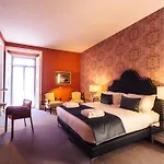 Dear Lisbon - Gallery House